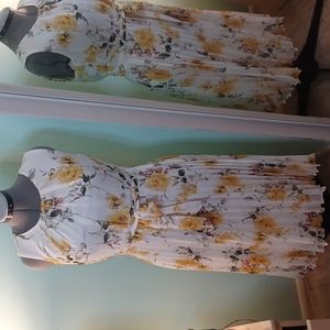 Sandra Darren Pleated Sleeveless White Dress with Yellow Floral Print